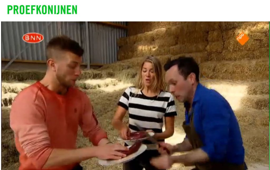 Nu terug te kijken: BNN’s Proefkonijnen, met ‘kun je bloedworst maken van je eigen bloed?’