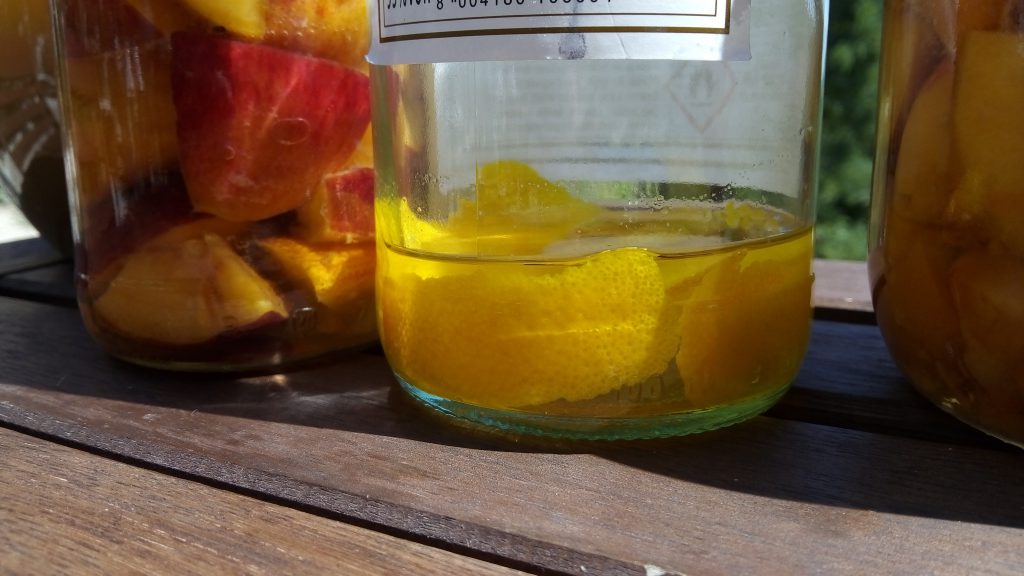 Conserveer met Meneer, dag 4: fruit conserveren met alcohol