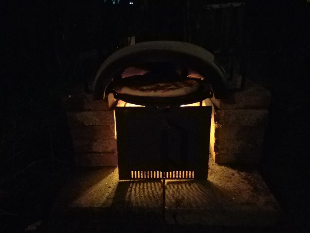 Nieuwe pizzaoven in casa Wateetons