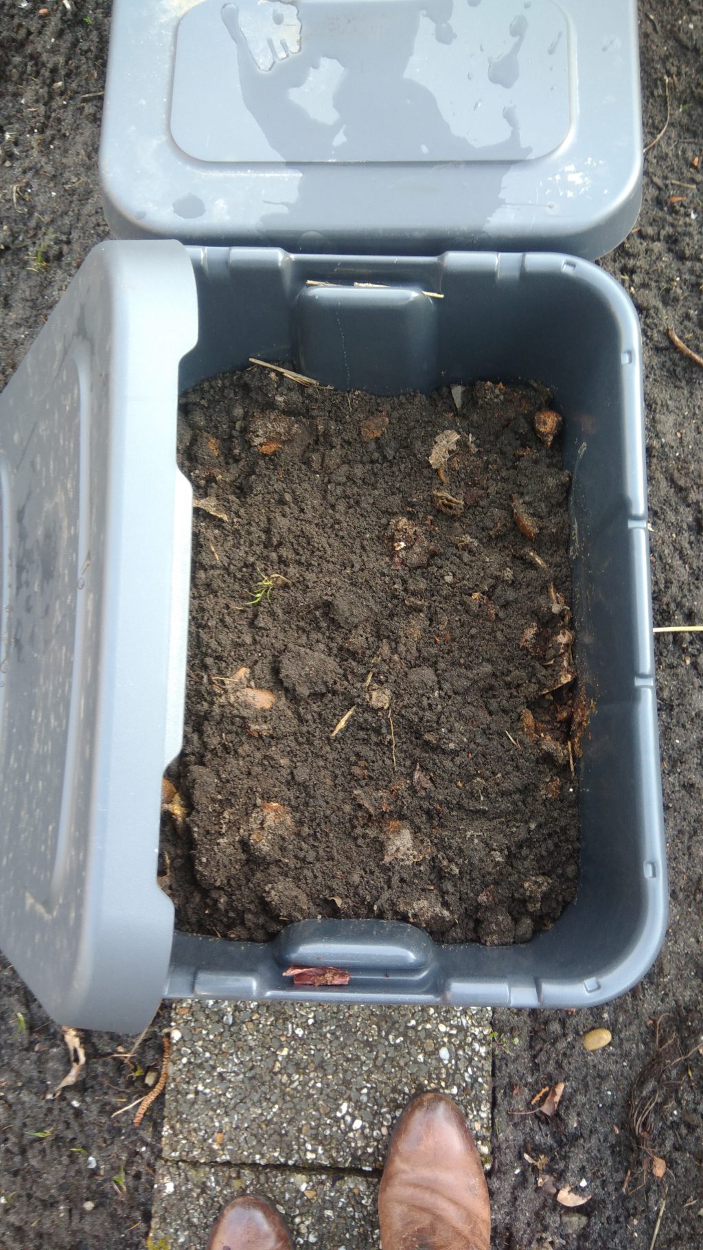 De bokashi-emmer, of hoe zelfs mevrouw Gasteetons’ waste, no waste wordt