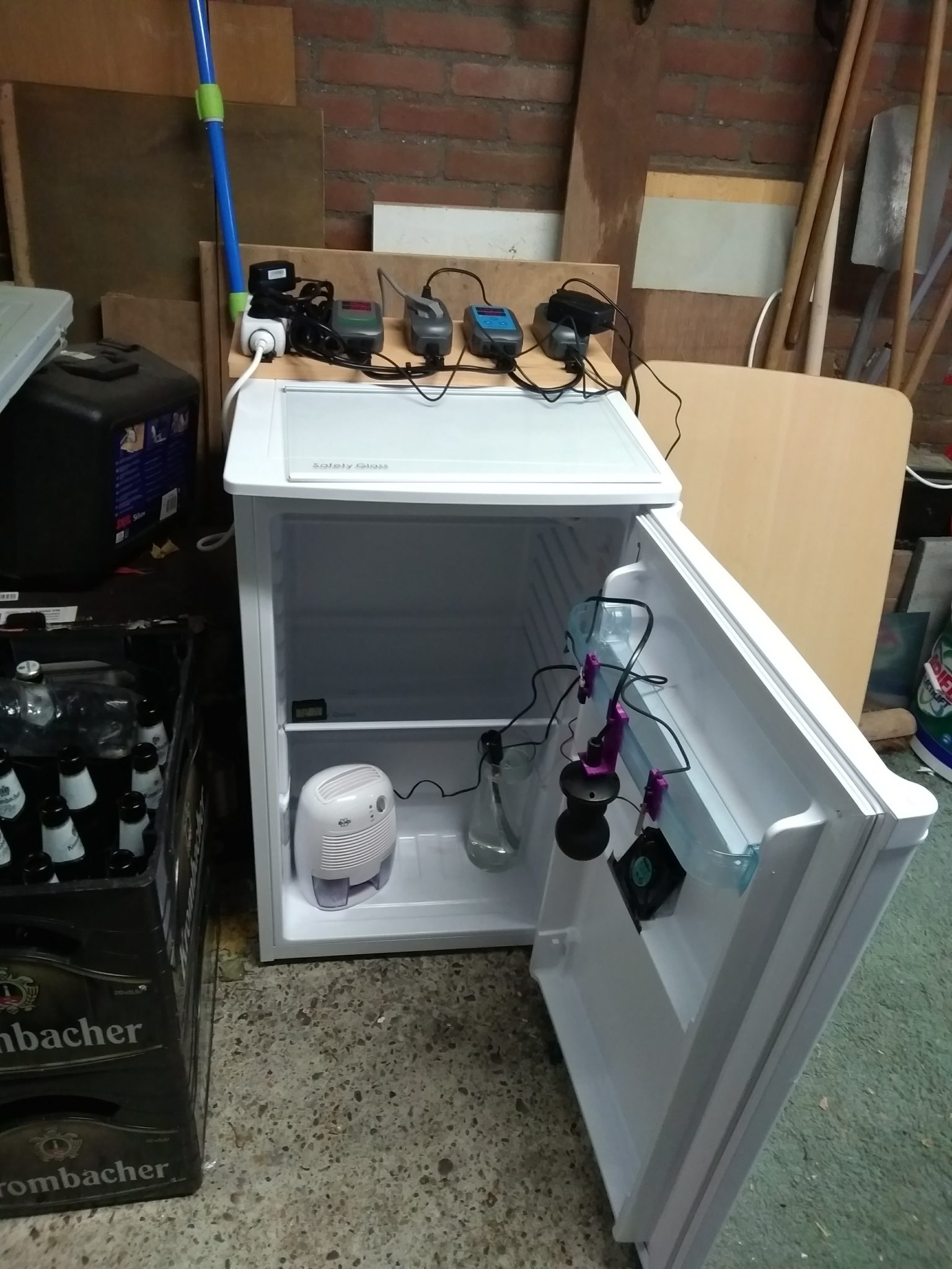 Glazen Fermentatiecontainer 15L met Brede Hals in Kunststof Mand – Voor Fruitmost en Fermentatie